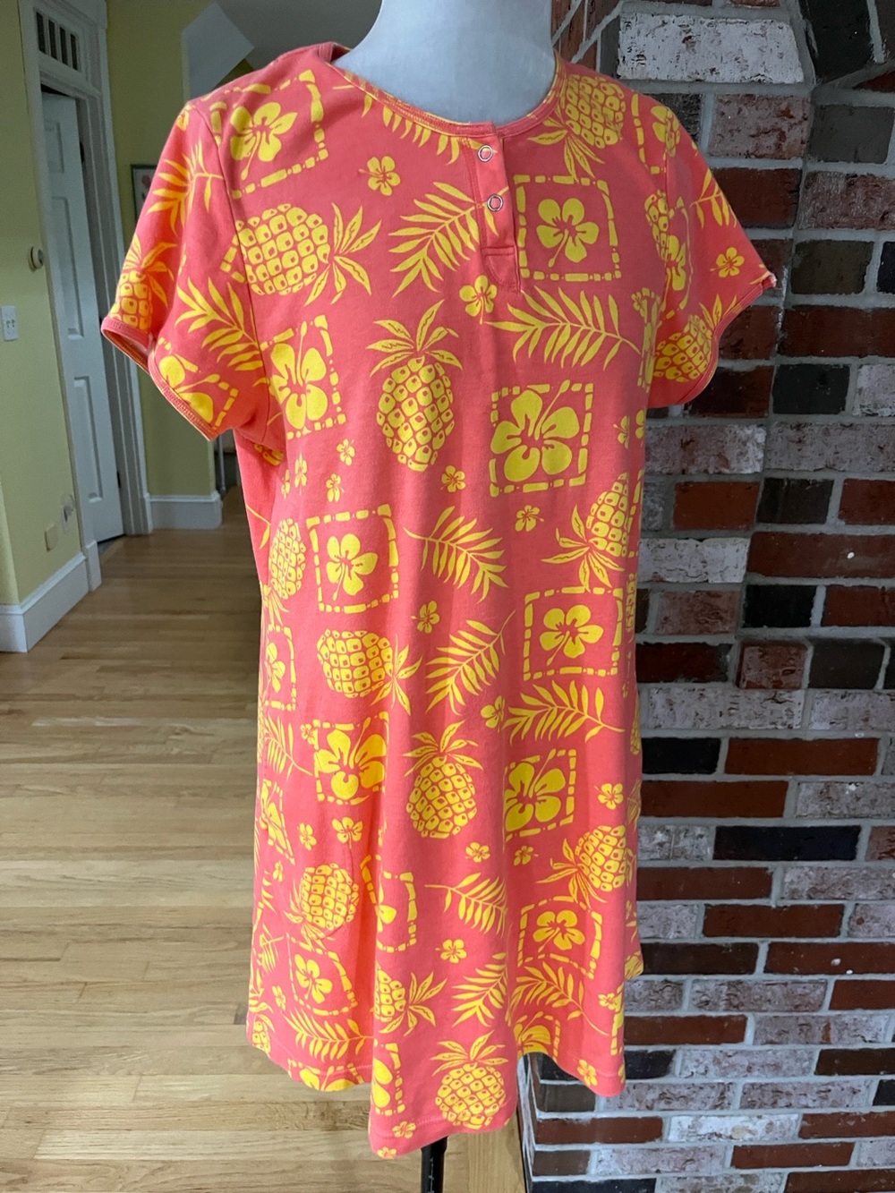 CALYPSO Orange & Yellow Pineapple Tropical Print Short Sleeve Dress  M NWOT